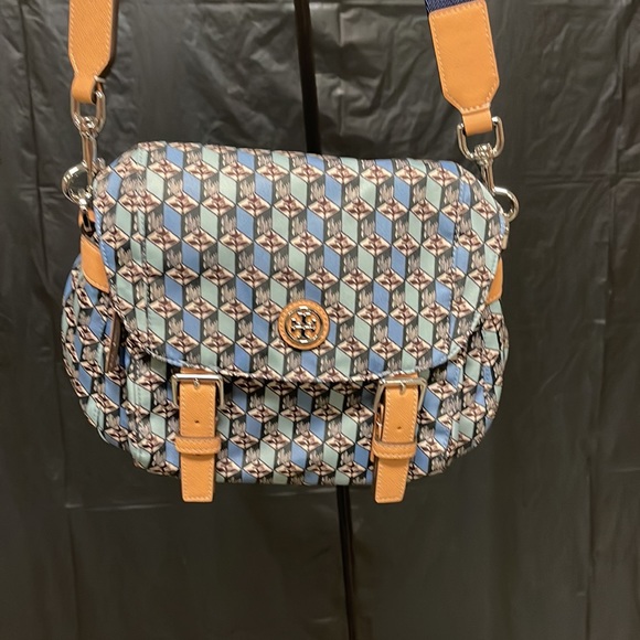 Purse - Picture 2 of 4